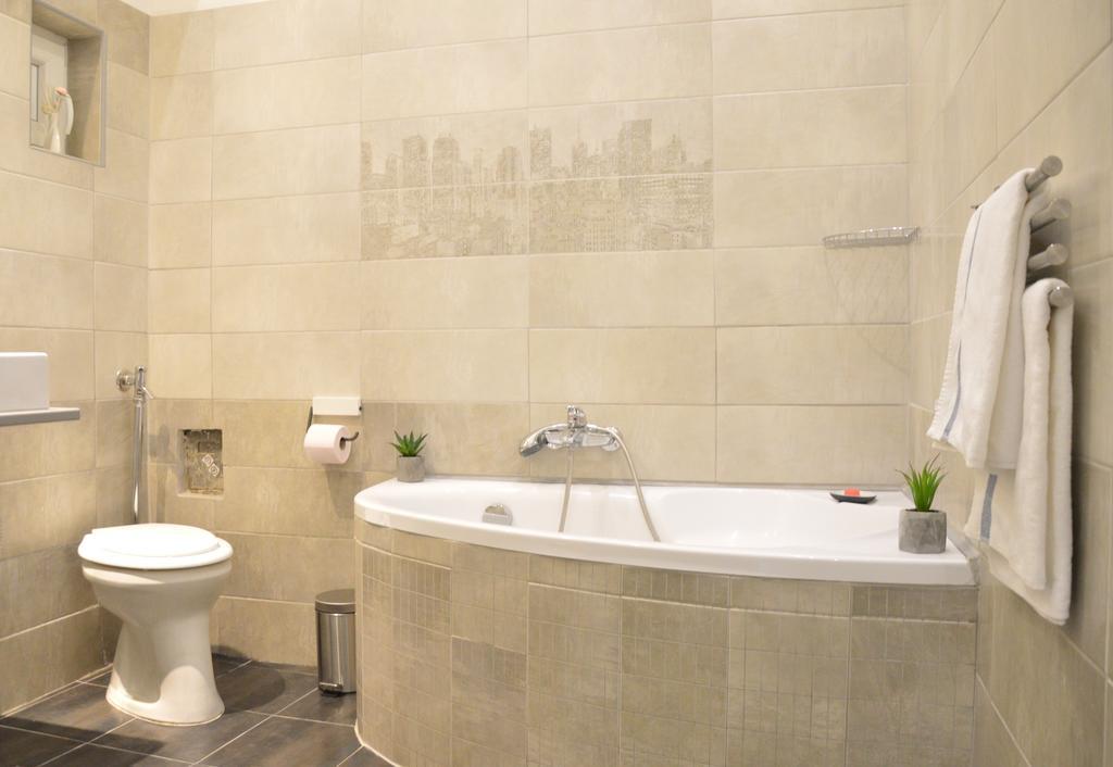 Friendly Apartment In Center Budapest Esterno foto