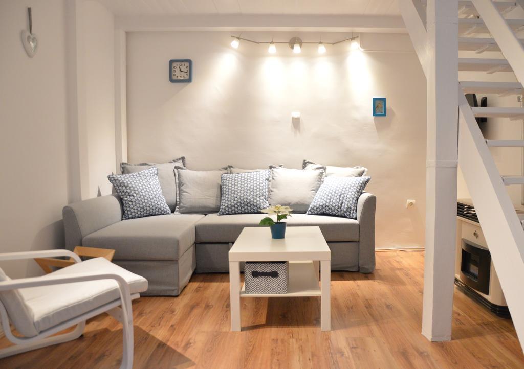 Friendly Apartment In Center Budapest Esterno foto